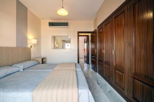 Sanpedro Apartamentos Marbella 圣佩德罗-德阿尔坎塔拉 外观 照片