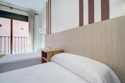 Sanpedro Apartamentos Marbella 圣佩德罗-德阿尔坎塔拉 外观 照片