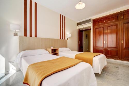 Sanpedro Apartamentos Marbella 圣佩德罗-德阿尔坎塔拉 外观 照片