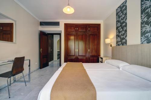 Sanpedro Apartamentos Marbella 圣佩德罗-德阿尔坎塔拉 外观 照片